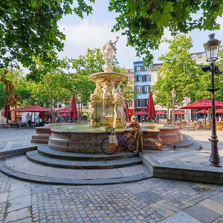 Terrasse, Parking & Confort Au Coeur De *