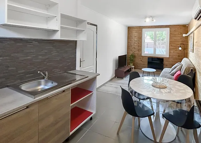 Terrasse, Parking & Confort Au Coeur De Lejlighed Carcassonne