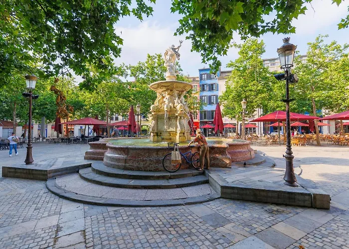 Terrasse, Parking & Confort Au Coeur De *