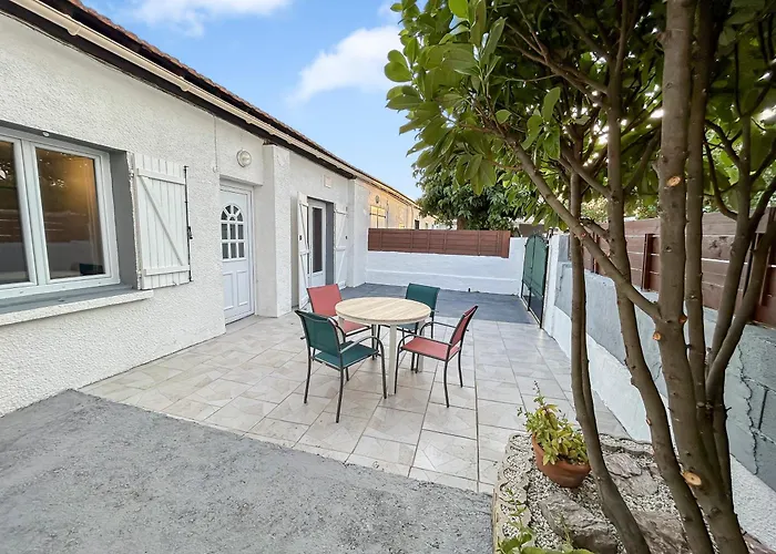 Terrasse, Parking & Confort Au Coeur De *